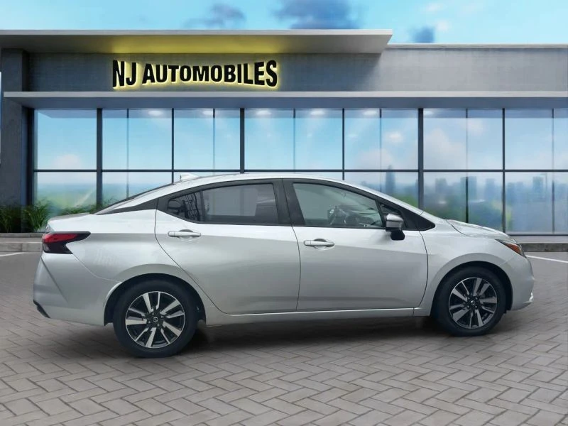 2021 Nissan Versa - Image 8 of 12