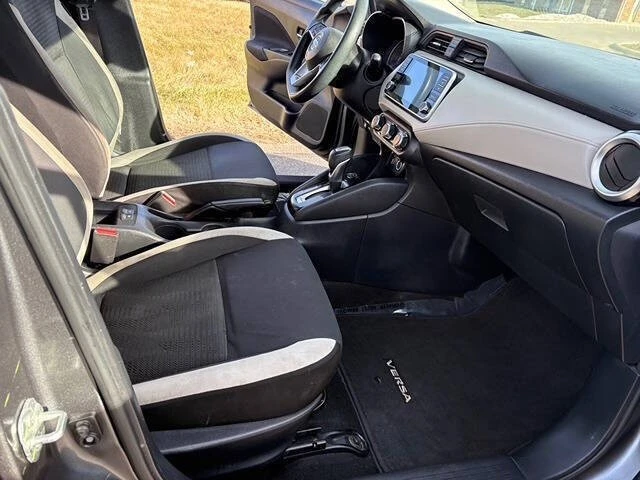 2021 Nissan Versa - Image 9 of 11