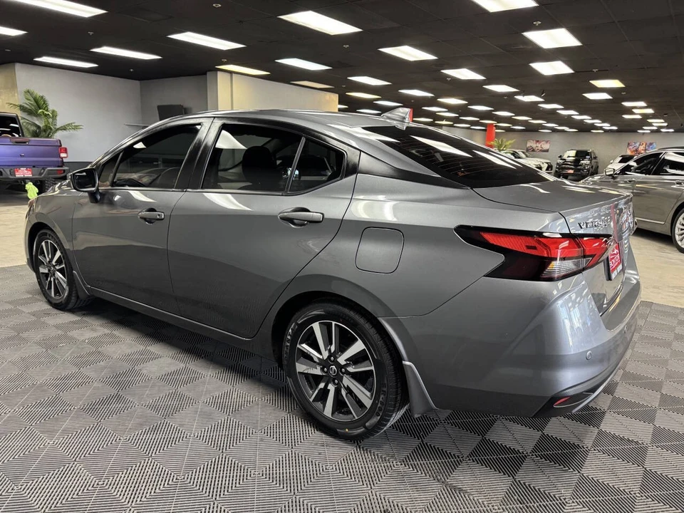 2021 Nissan Versa - Image 10 of 12