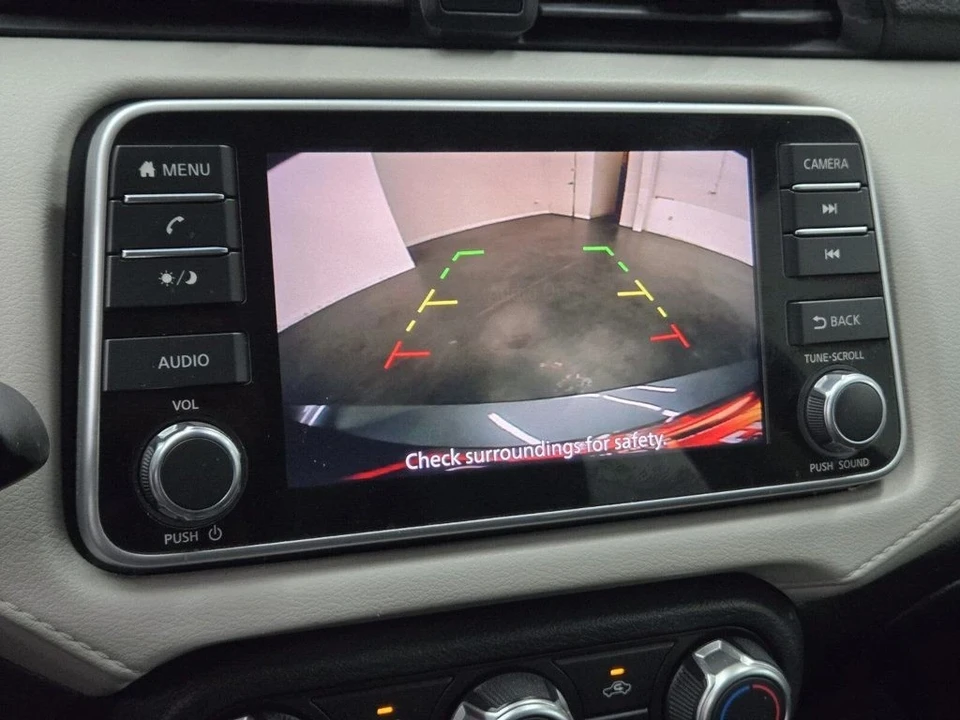 2021 Nissan Versa - Image 18 of 19