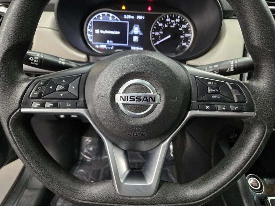 2021 Nissan Versa - Image 15 of 19
