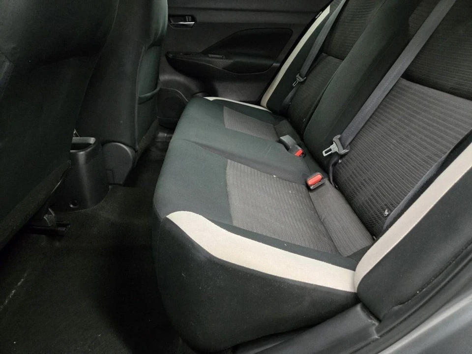 2021 Nissan Versa - Image 8 of 12