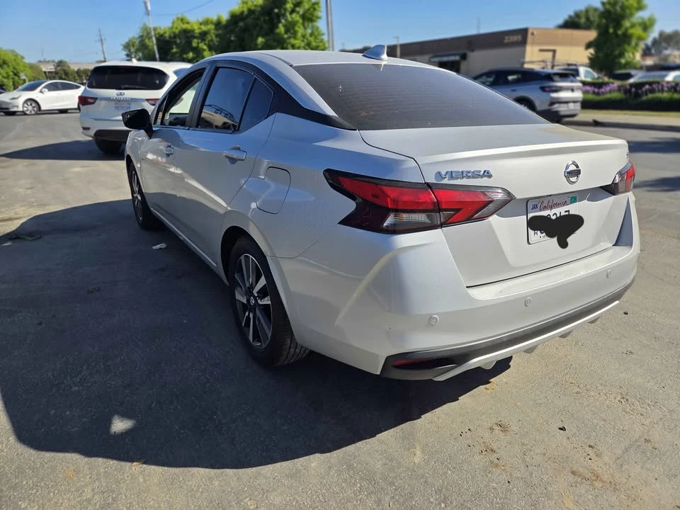 2021 Nissan Versa - Image 4 of 11