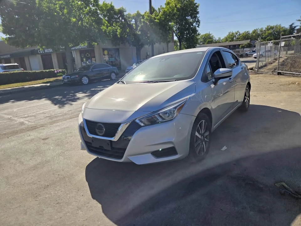 2021 Nissan Versa - Image 2 of 11
