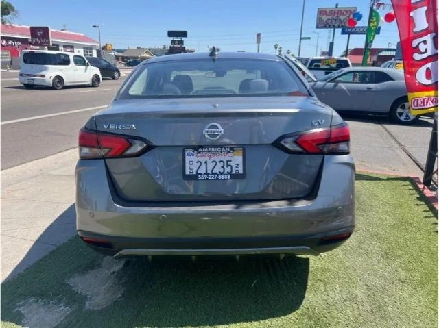 2021 Nissan Versa - Image 5 of 11