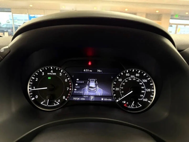 2021 Nissan Armada - Image 15 of 18
