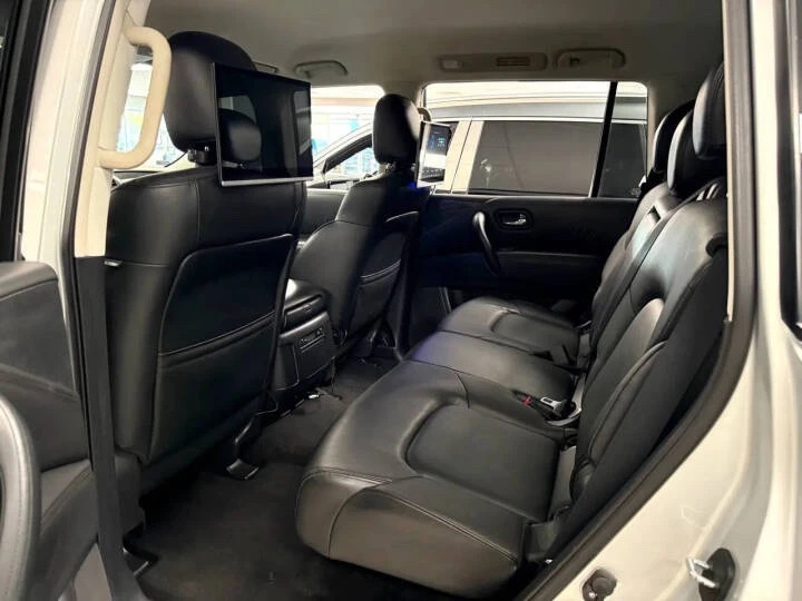 2021 Nissan Armada - Image 16 of 18