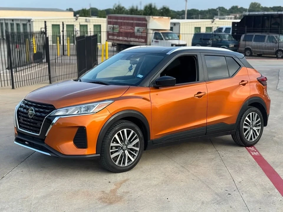 2021 Nissan Kicks - Image 2 of 11