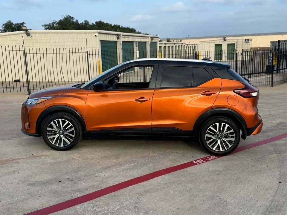 2021 Nissan Kicks - Image 10 of 11