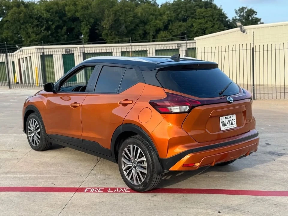 2021 Nissan Kicks - Image 9 of 11