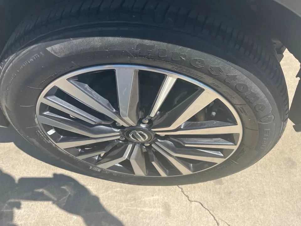 2021 Nissan Kicks - Image 9 of 18