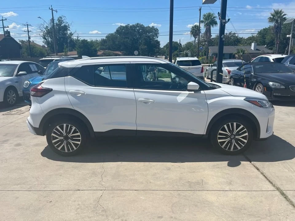 2021 Nissan Kicks - Image 5 of 18