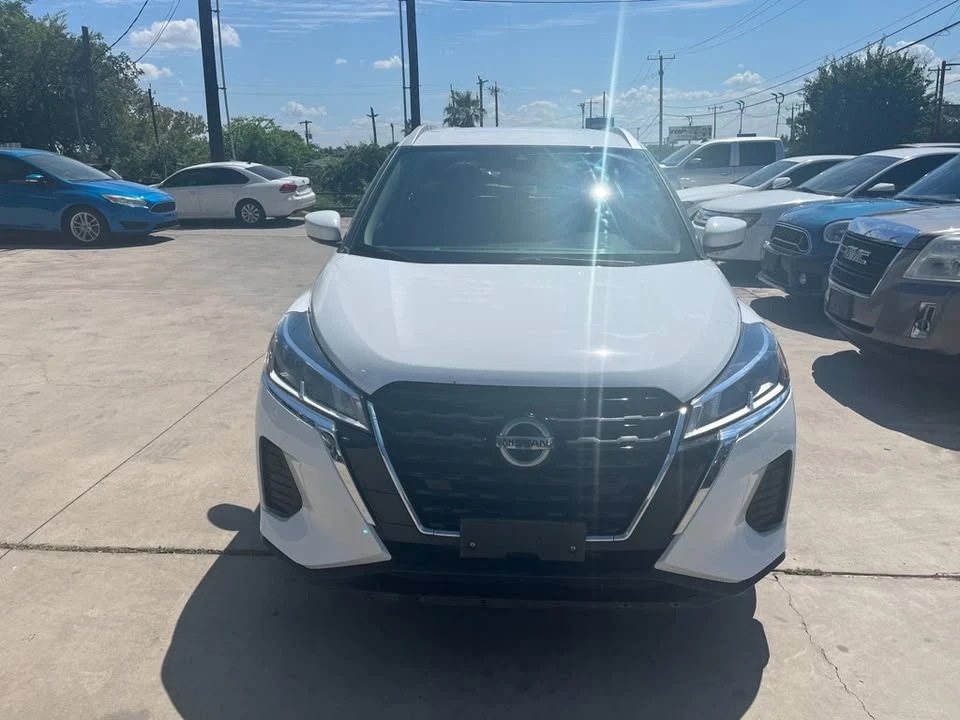 2021 Nissan Kicks - Image 3 of 18