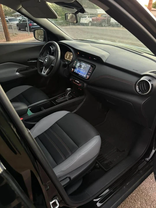 2021 Nissan Kicks - Image 8 of 10