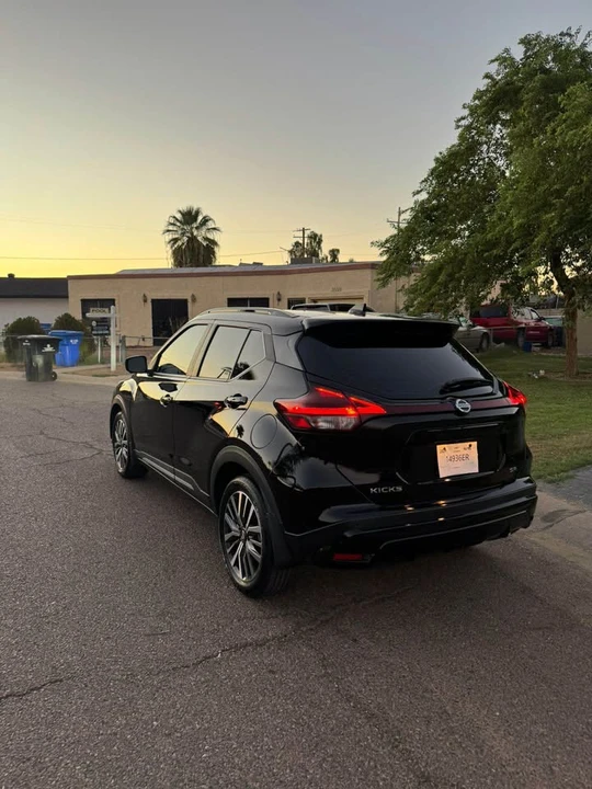 2021 Nissan Kicks - Image 4 of 10