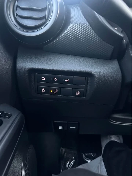 2021 Nissan Kicks - Image 10 of 10