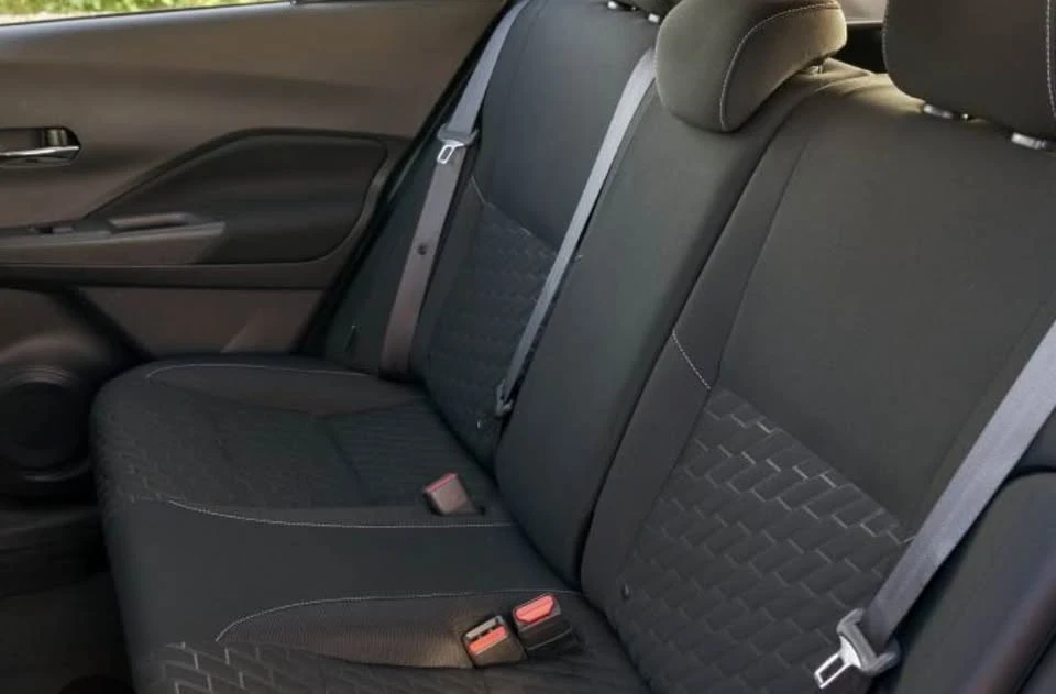 2021 Nissan Kicks - Image 4 of 5