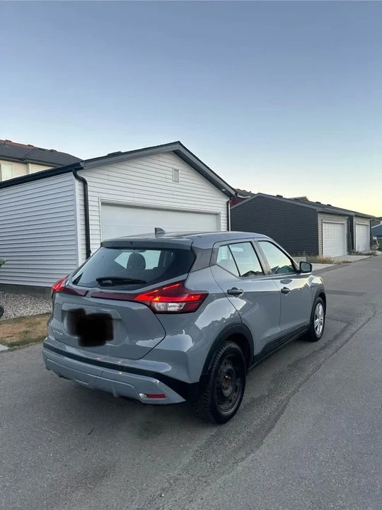 2021 Nissan Kicks - Image 3 of 10