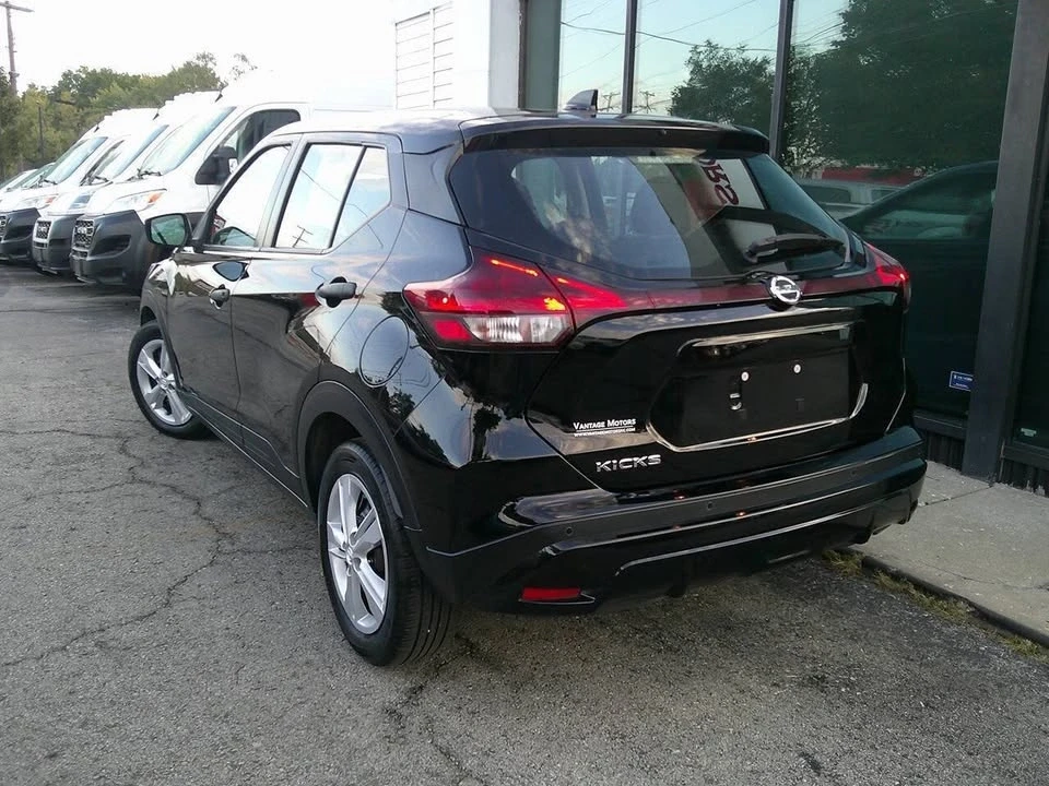2021 Nissan Kicks - Image 9 of 19