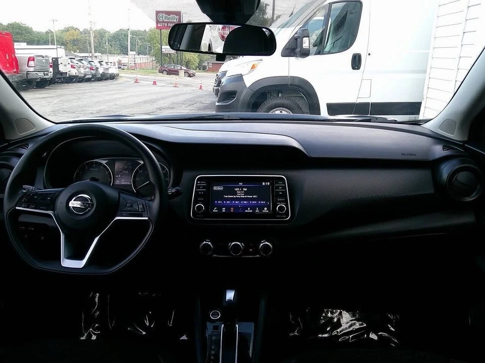 2021 Nissan Kicks - Image 16 of 19