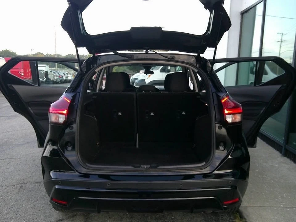2021 Nissan Kicks - Image 7 of 19