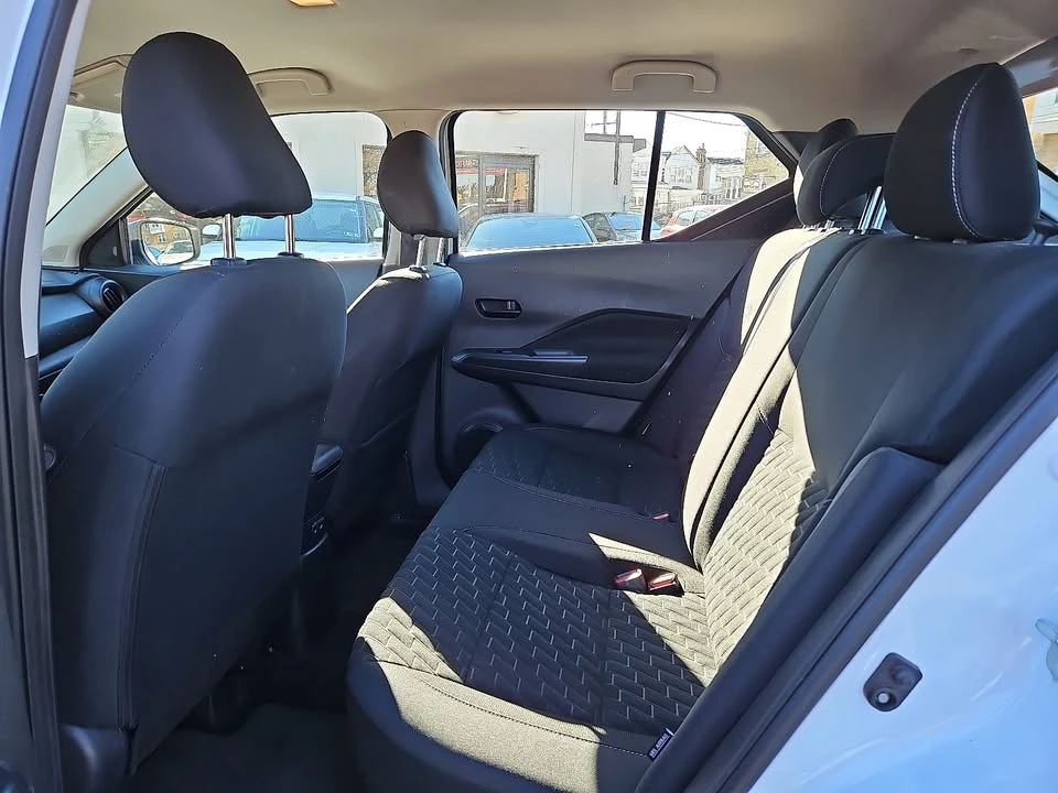 2021 Nissan Kicks - Image 10 of 19