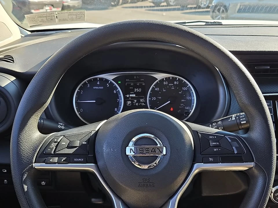 2021 Nissan Kicks - Image 17 of 19