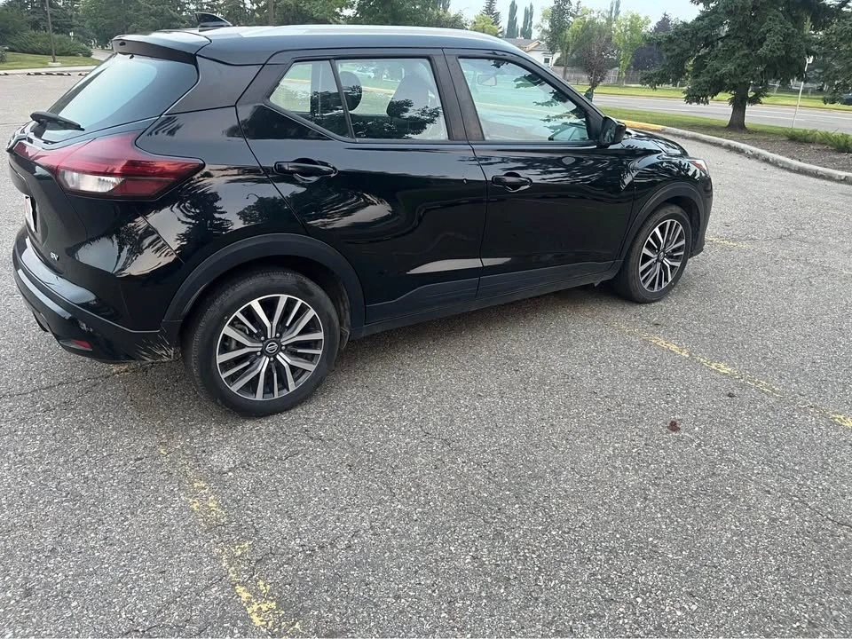 2021 Nissan Kicks - Image 4 of 13