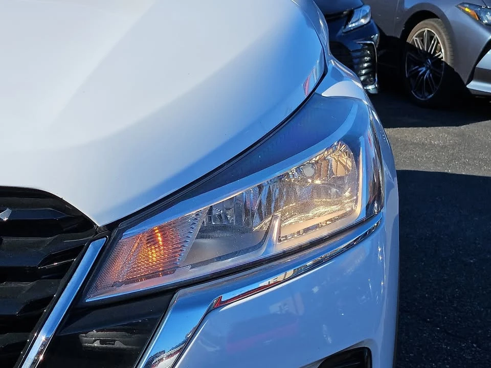 2021 Nissan Kicks - Image 9 of 19