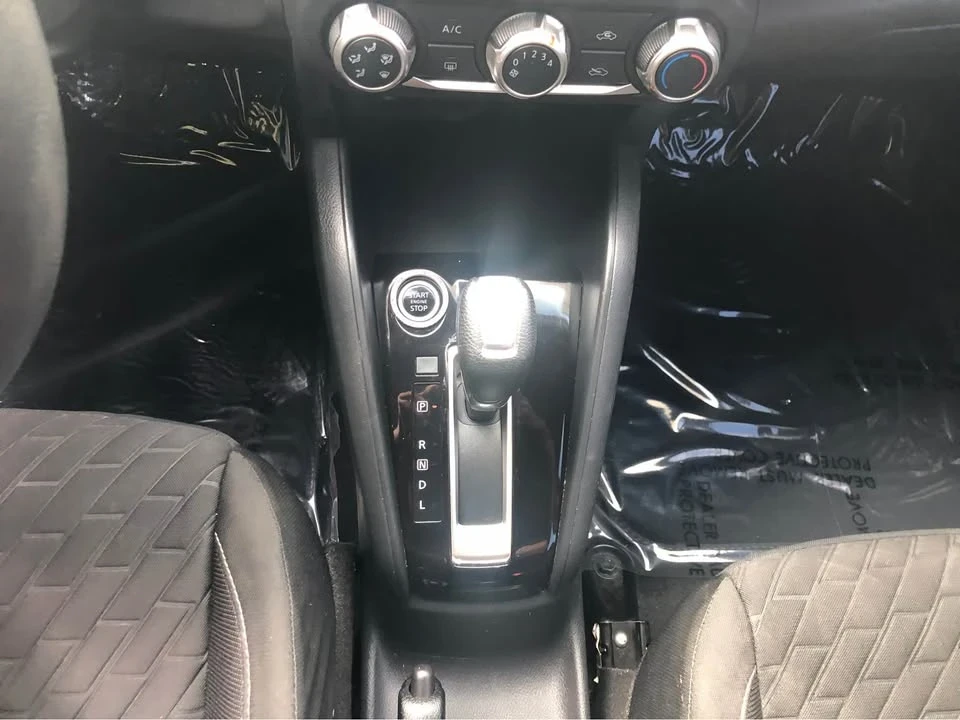 2021 Nissan Kicks - Image 10 of 14