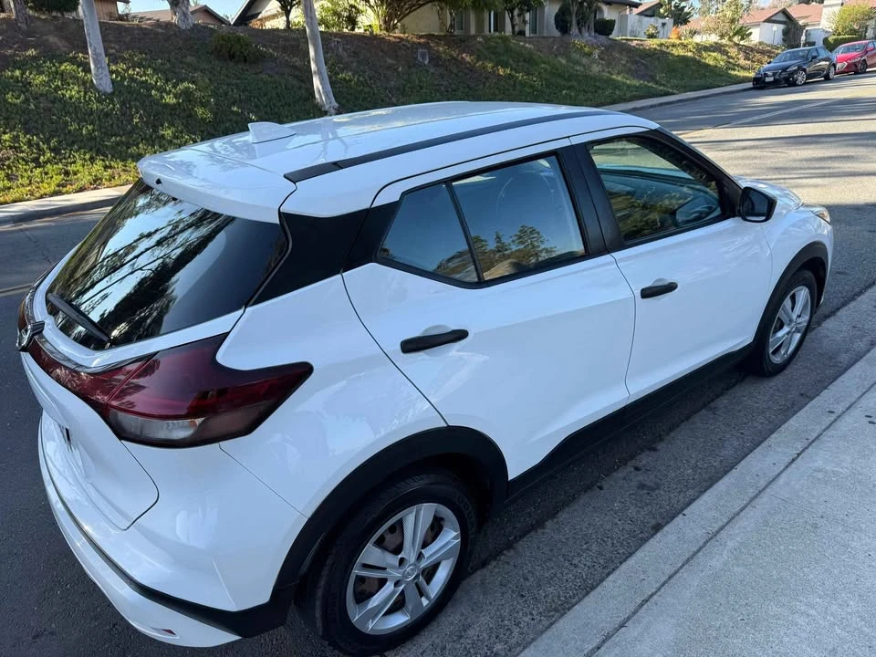 2021 Nissan Kicks - Image 2 of 7