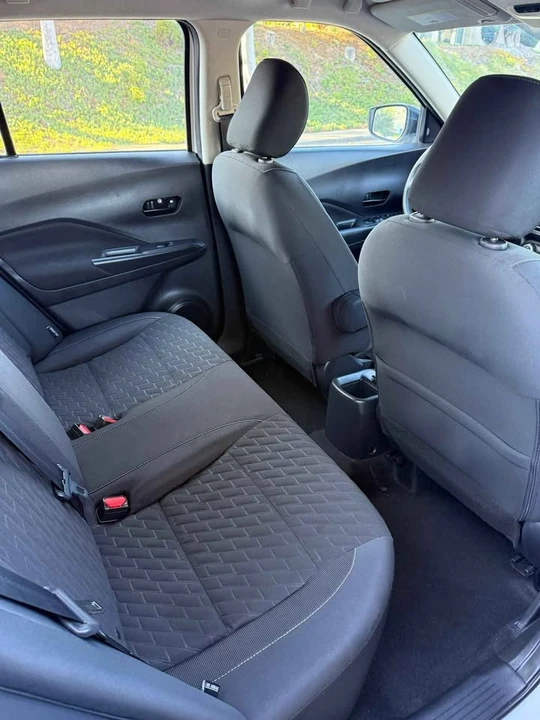 2021 Nissan Kicks - Image 6 of 7