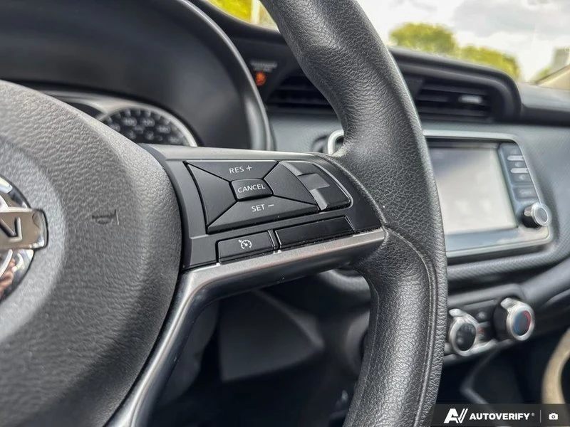 2021 Nissan Kicks - Image 18 of 20