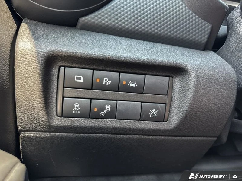 2021 Nissan Kicks - Image 17 of 20