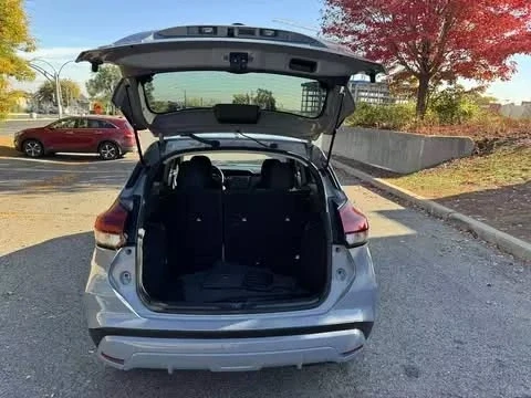 2021 Nissan Kicks - Image 7 of 11