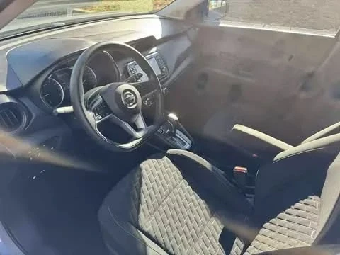 2021 Nissan Kicks - Image 7 of 8