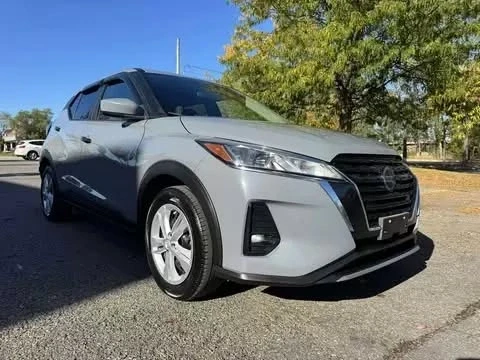 2021 Nissan Kicks - Image 2 of 11
