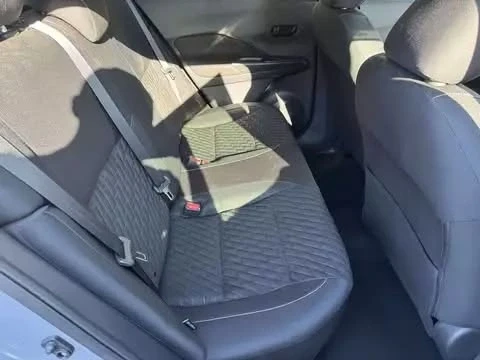2021 Nissan Kicks - Image 8 of 11