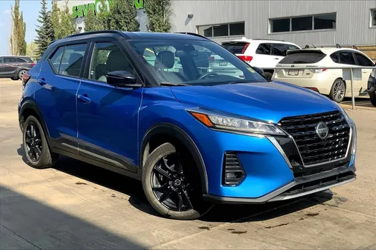 2021 Nissan Kicks SR