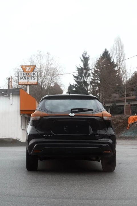2021 Nissan Kicks - Image 5 of 11