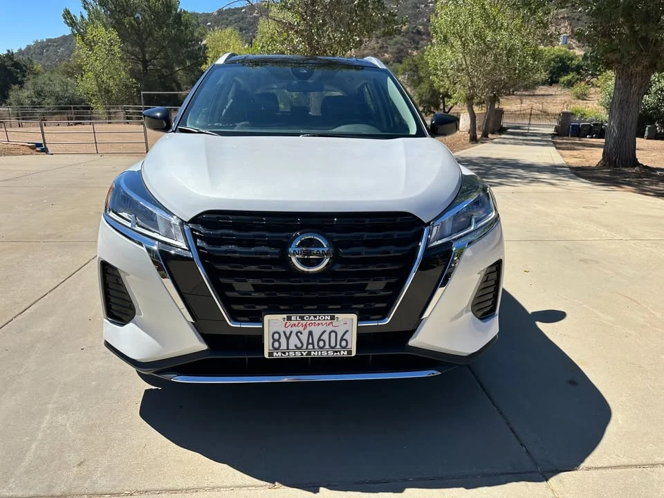 2021 Nissan Kicks - Image 8 of 19
