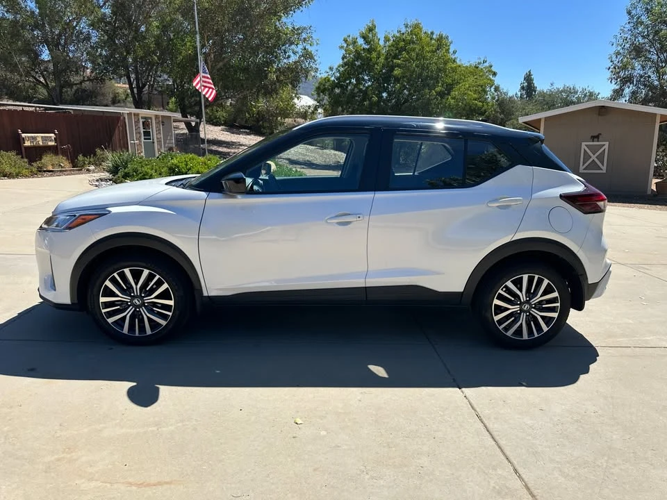 2021 Nissan Kicks - Image 9 of 19