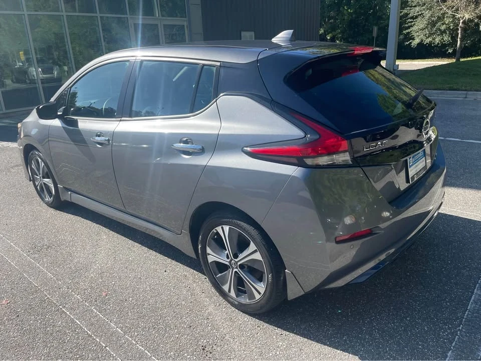 2021 Nissan Leaf - Image 2 of 10