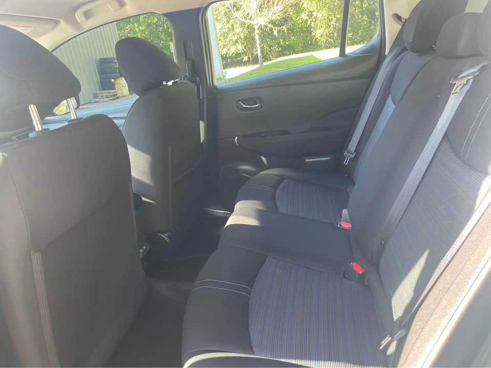 2021 Nissan Leaf - Image 9 of 10