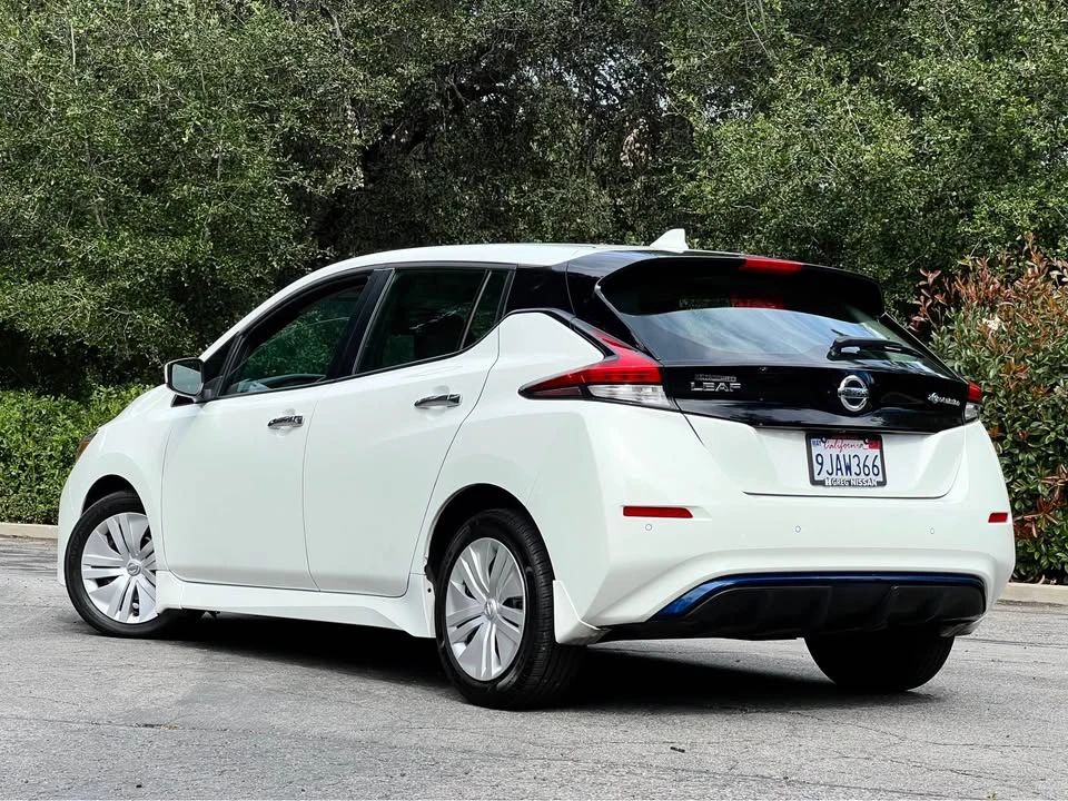 2021 Nissan Leaf - Image 17 of 20