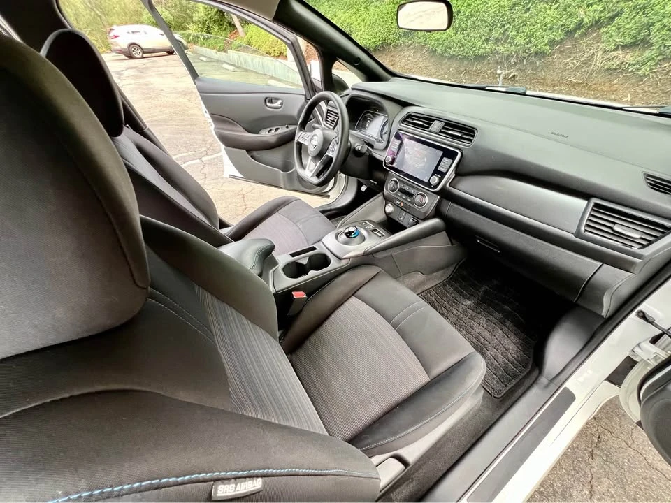 2021 Nissan Leaf - Image 13 of 20