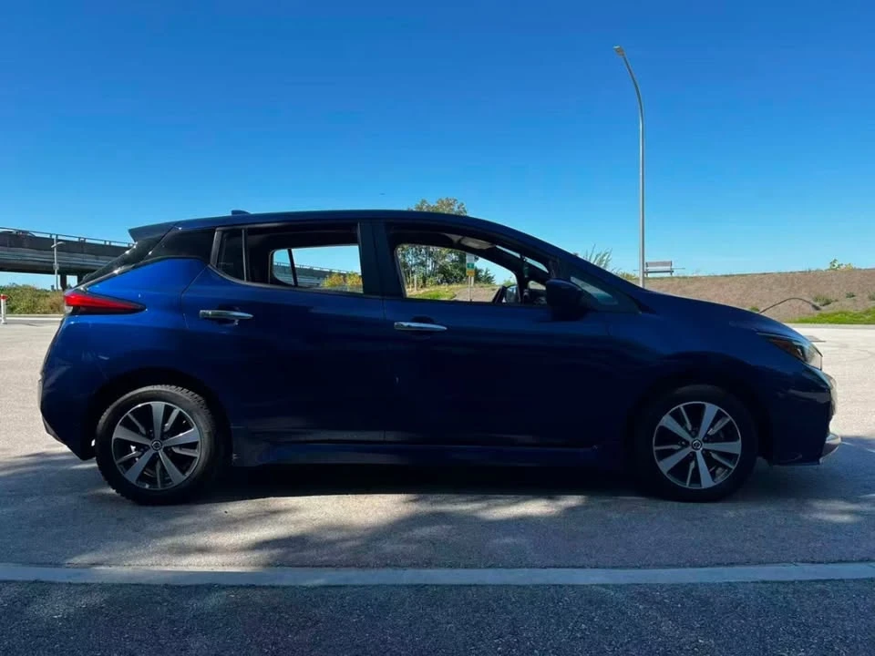 2021 Nissan Leaf - Image 4 of 20