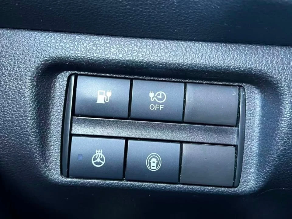 2021 Nissan Leaf - Image 15 of 20
