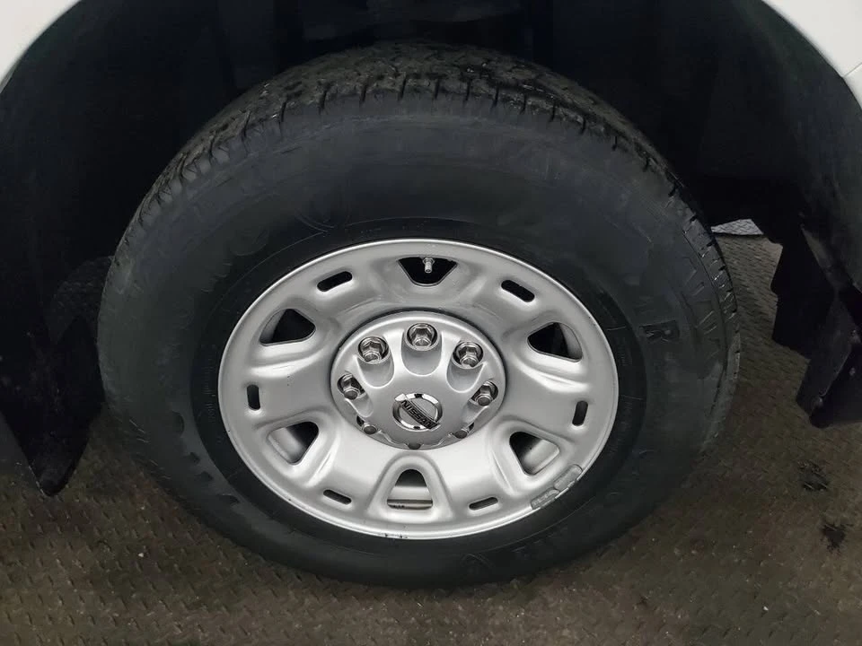 2021 Nissan NV - Image 17 of 19