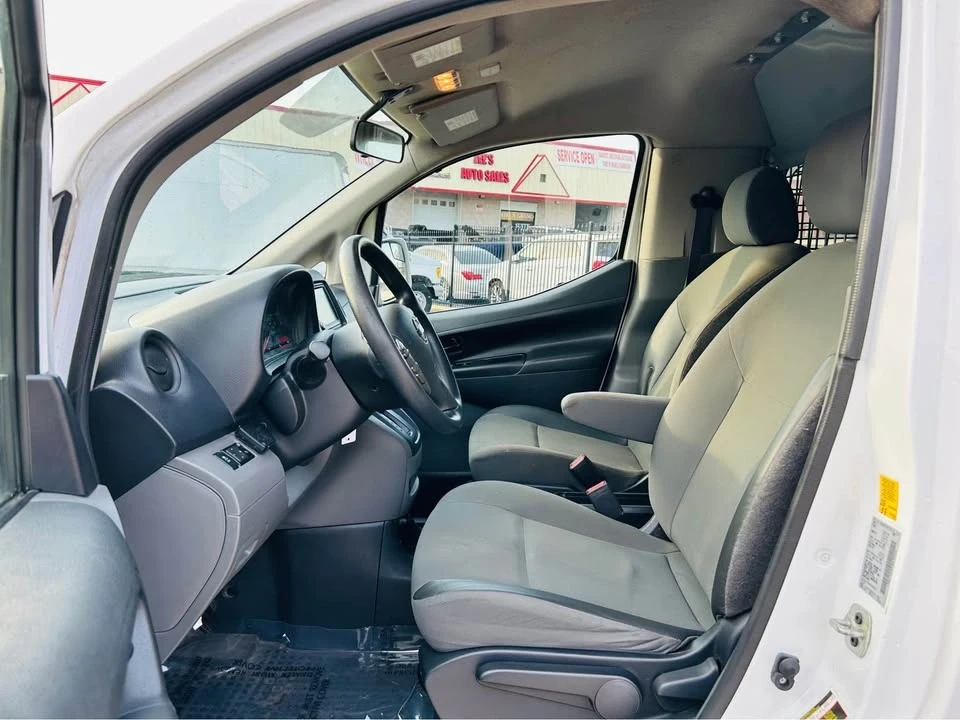 2021 Nissan NV - Image 12 of 15